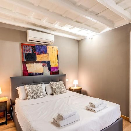 Lovely Spacious Apartment Near The Colosseum Rzym Zewnętrze zdjęcie