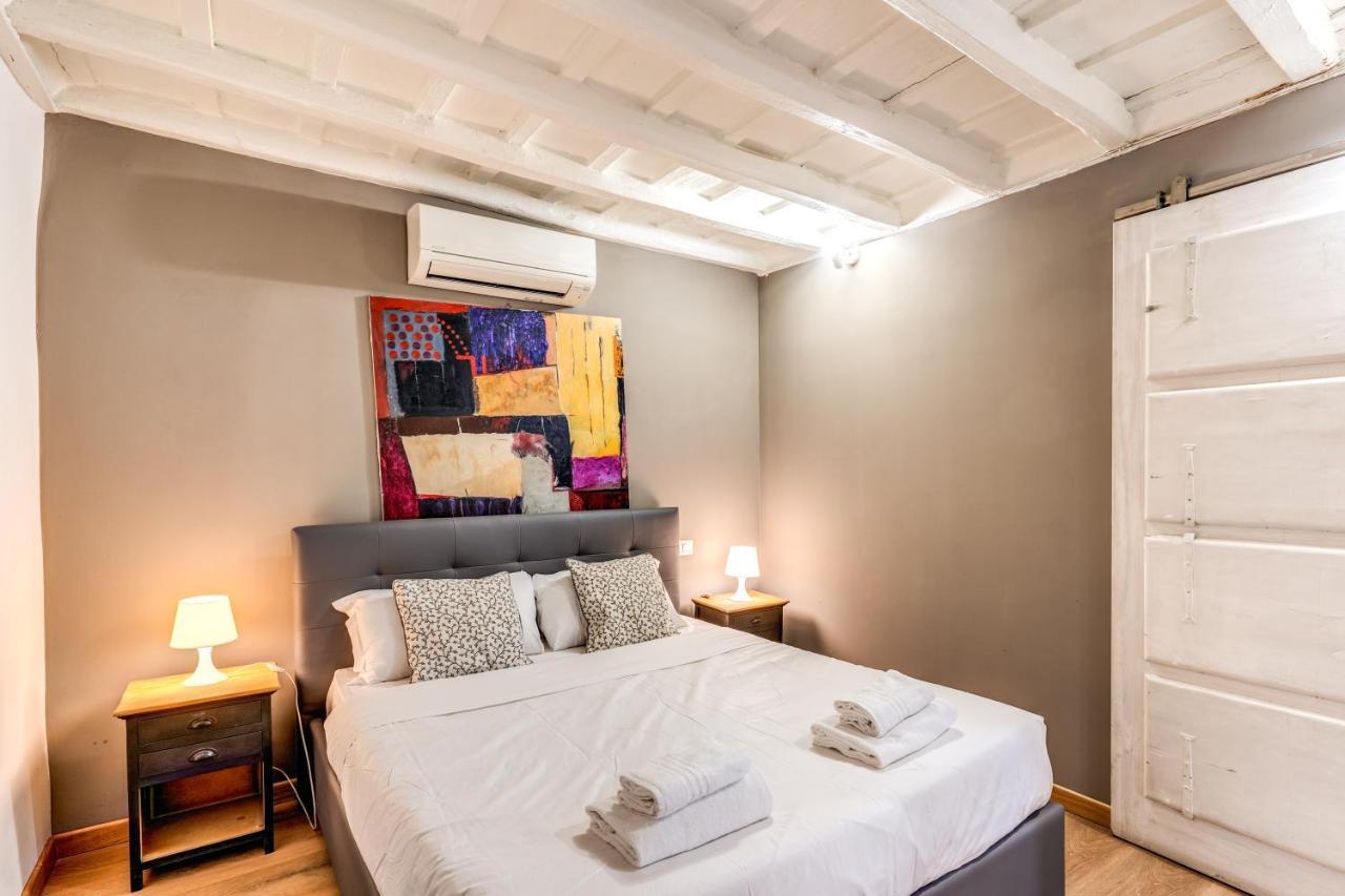 Lovely Spacious Apartment Near The Colosseum Rzym Zewnętrze zdjęcie