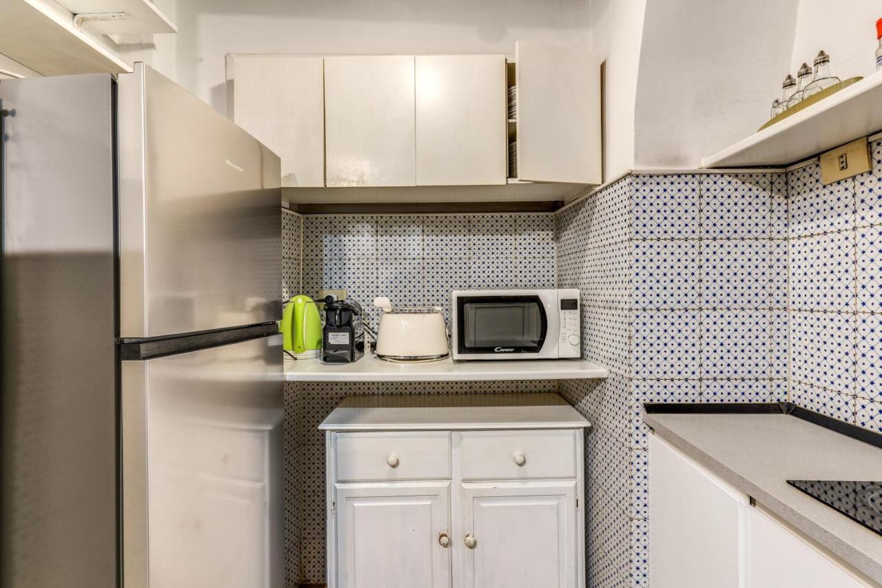 Lovely Spacious Apartment Near The Colosseum Rzym Zewnętrze zdjęcie