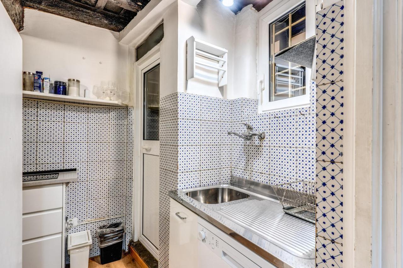 Lovely Spacious Apartment Near The Colosseum Rzym Zewnętrze zdjęcie